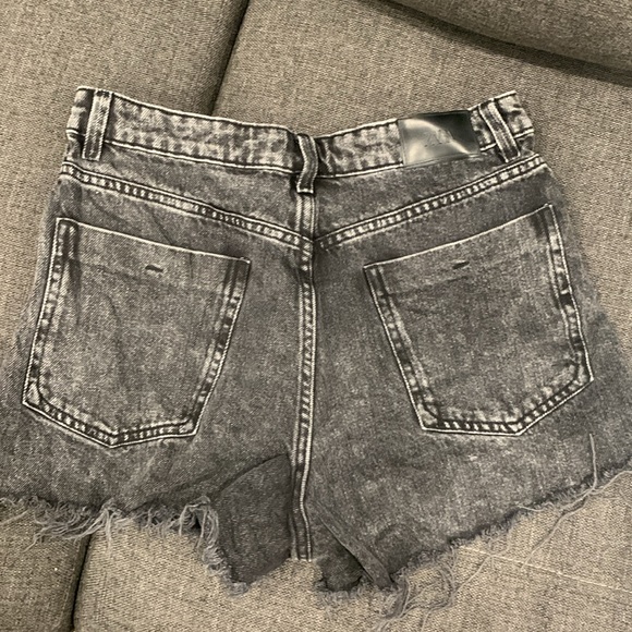EUC Zara distressed denim cheeky shorts size US 6 - Picture 5 of 5